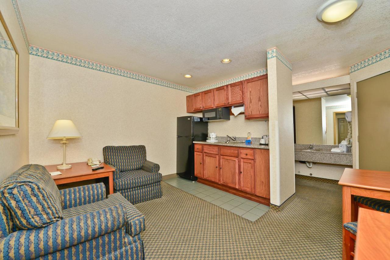  | Ramada by Wyndham Kent Seattle Area