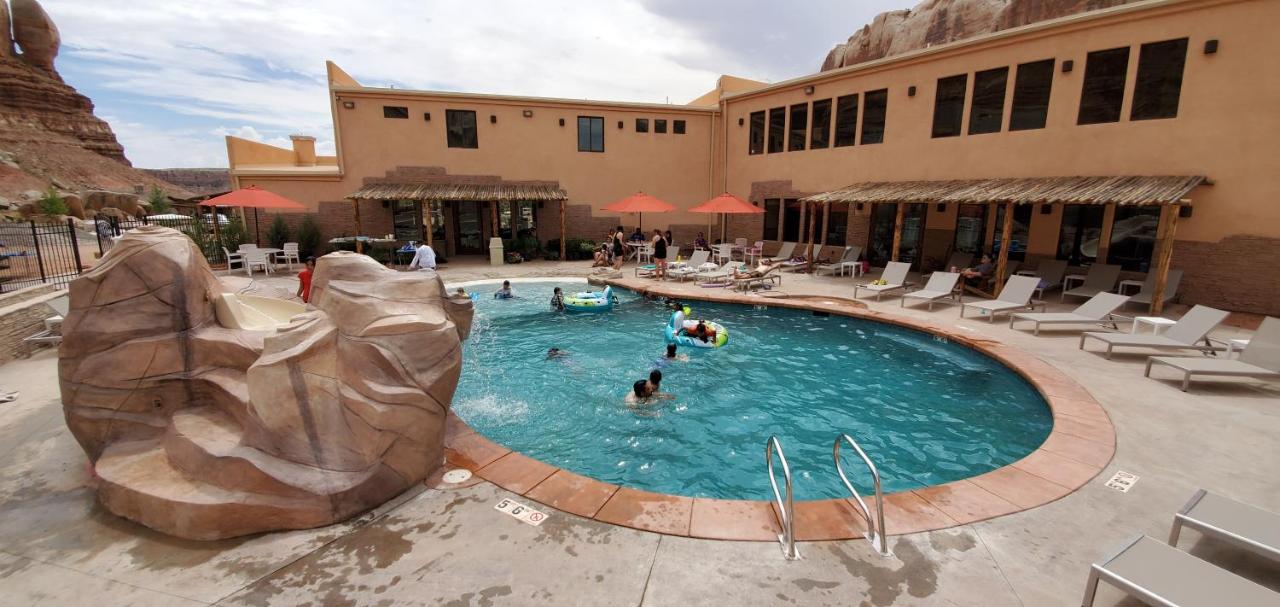 | Bluff Dwellings Resort