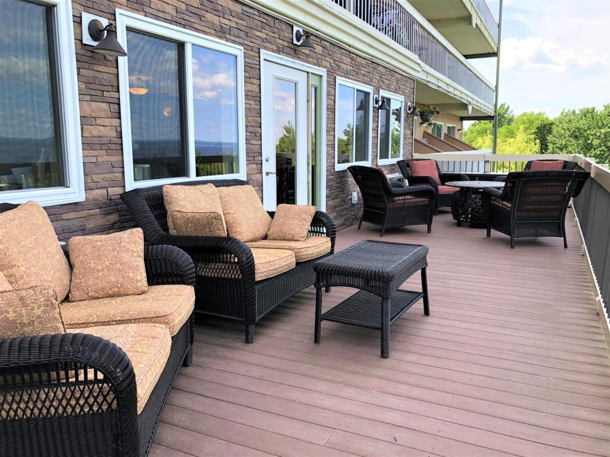 | Atlantic Eyrie Lodge
