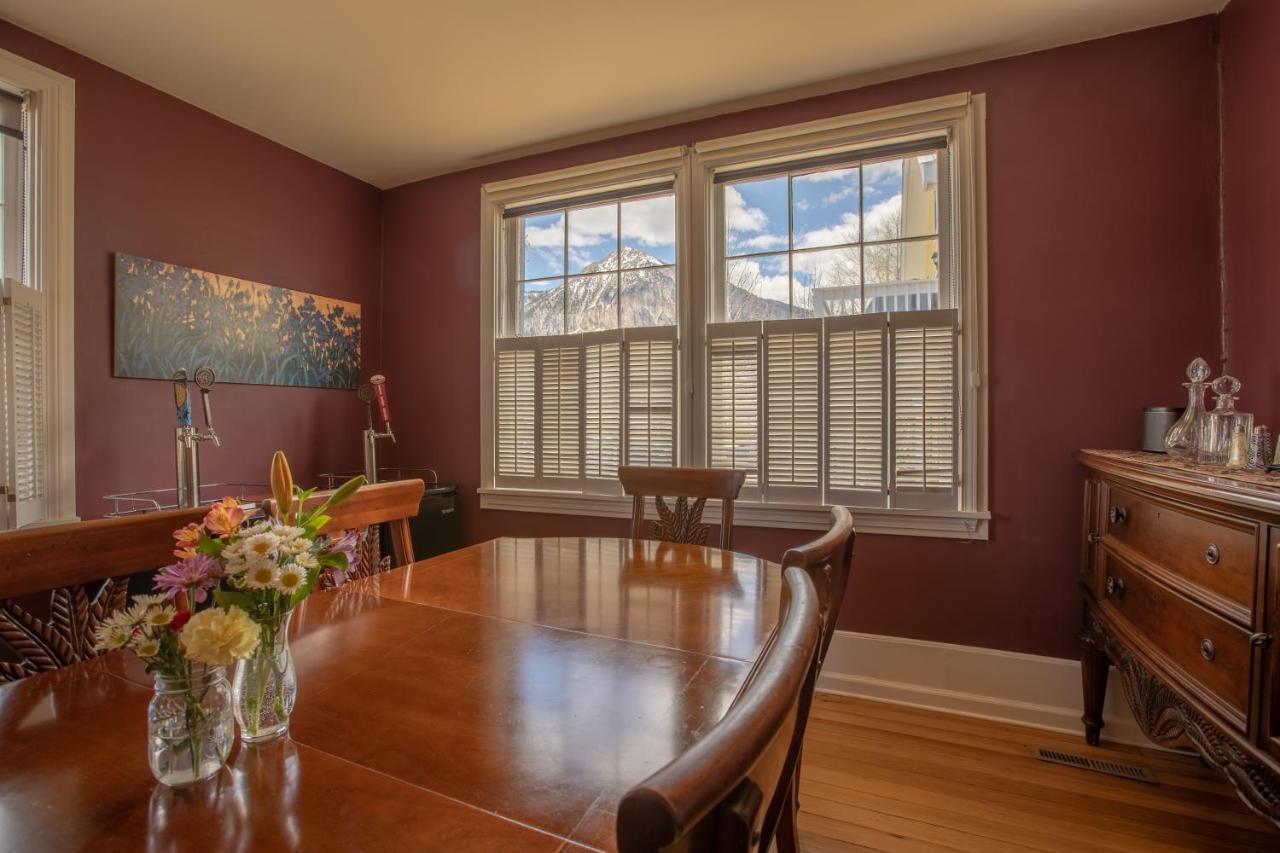 | Purple Mountain Bed & Breakfast & Spa