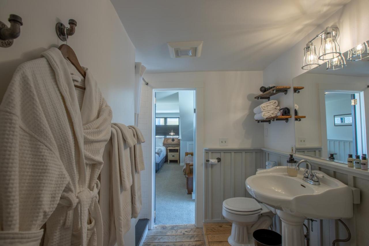 | Purple Mountain Bed & Breakfast & Spa