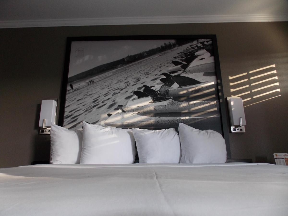 | Super 8 by Wyndham Santa Cruz/Beach Boardwalk East