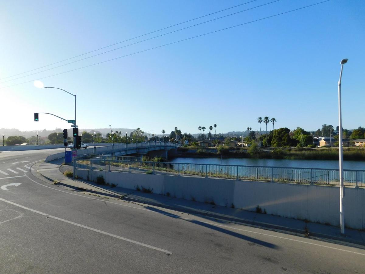 | Super 8 by Wyndham Santa Cruz/Beach Boardwalk East