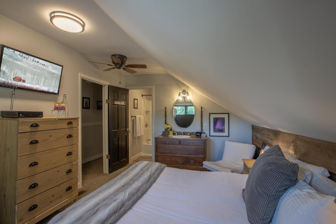 | Purple Mountain Bed & Breakfast & Spa