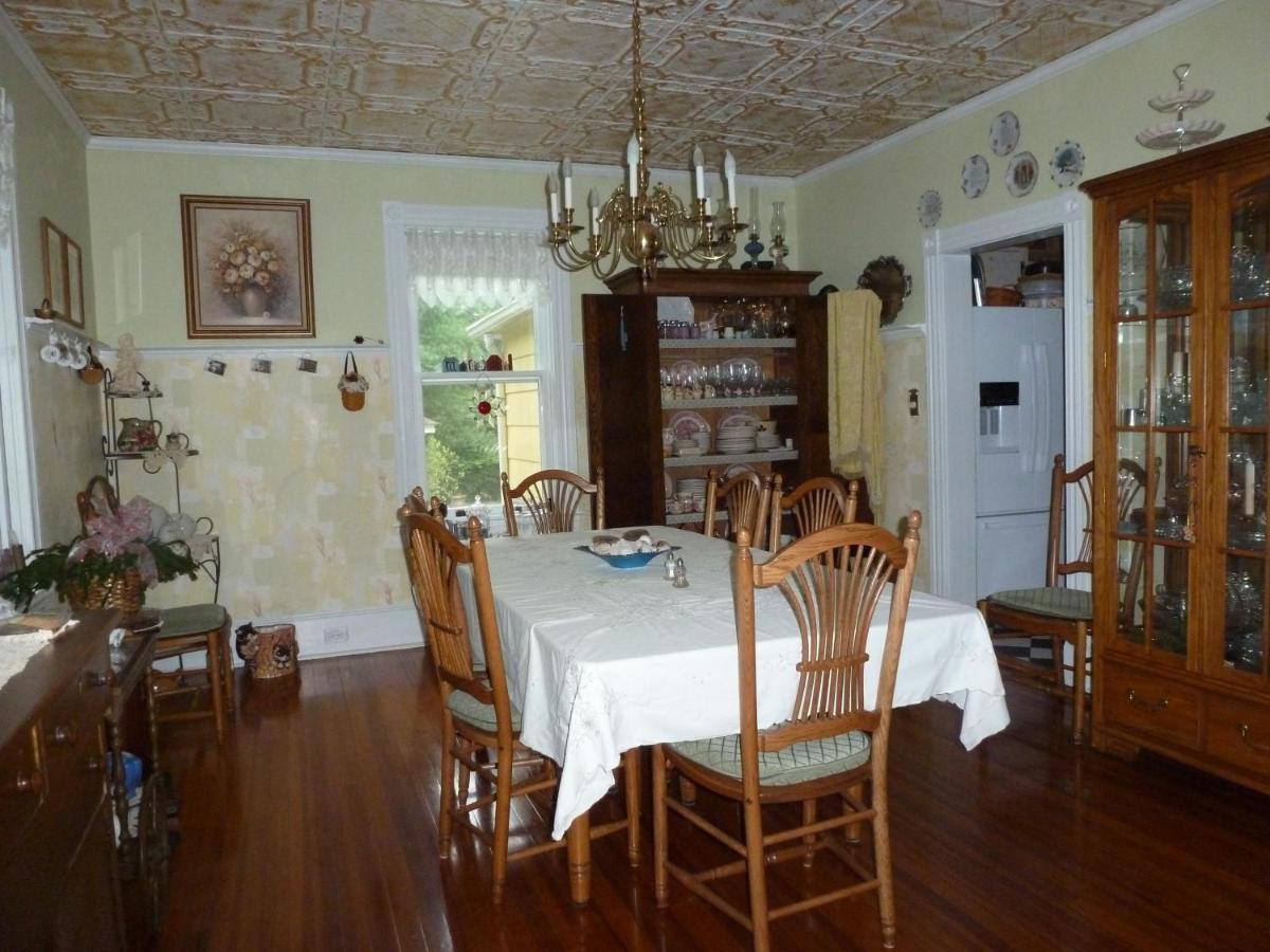 | Back INN Time B&B