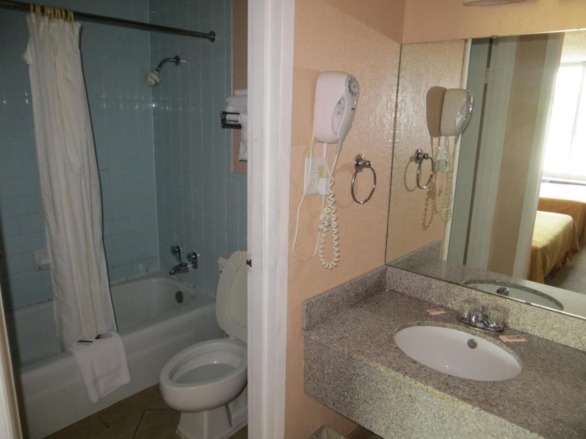 | Americourt Extended Stays