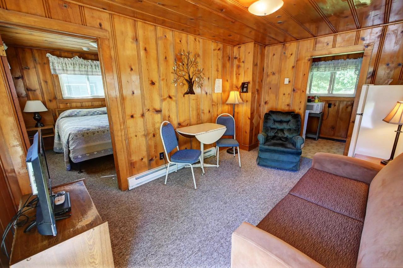 | Idle A While Cabins