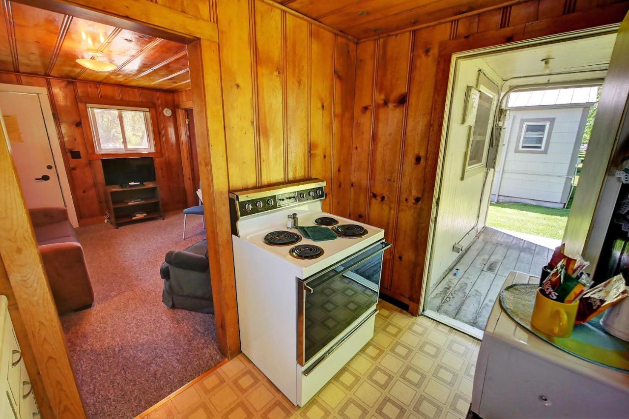 | Idle A While Cabins