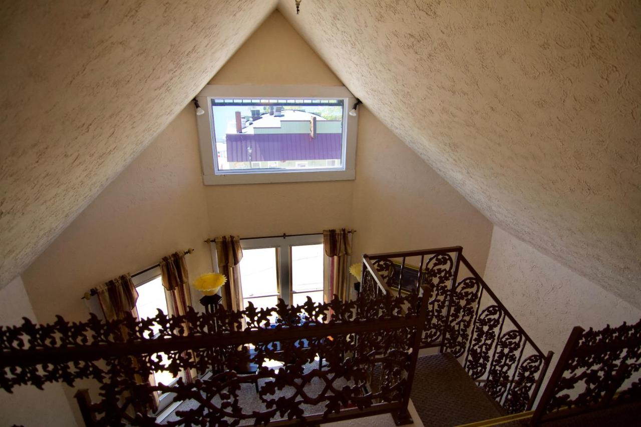 King Room at Hotel Frankfort & Restaurant