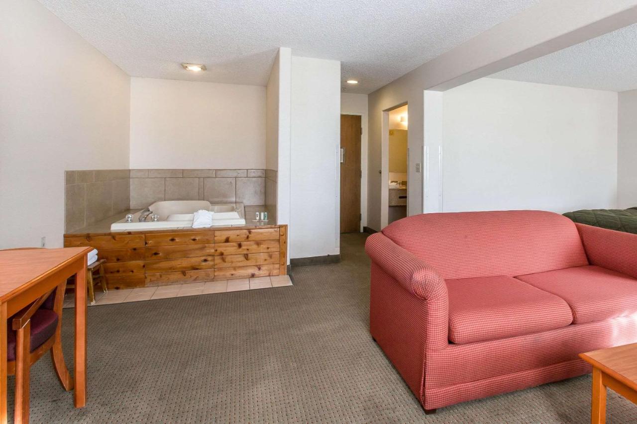 | Quality Inn Delta Gateway to Rocky Mountains
