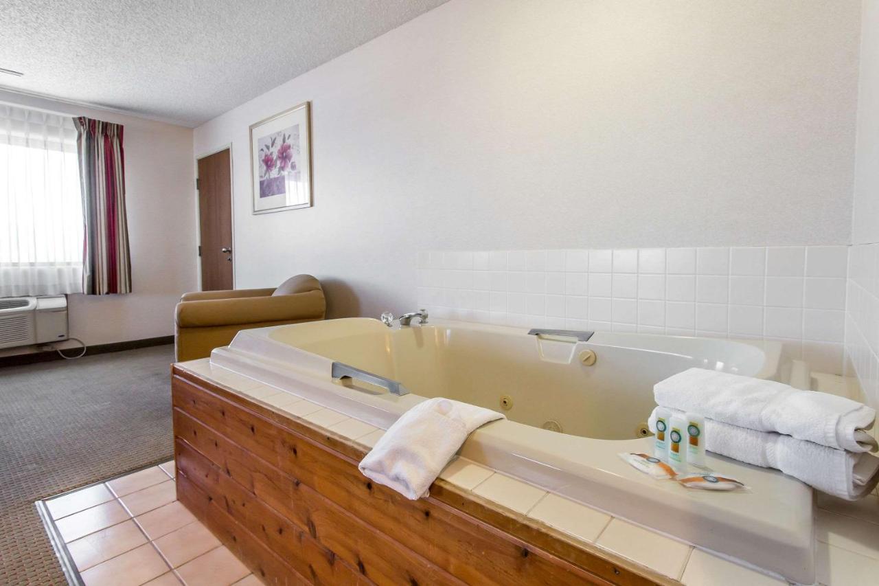 | Quality Inn Delta Gateway to Rocky Mountains