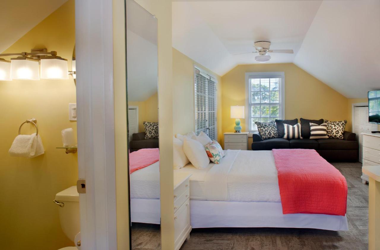 Junior Suite at Westwinds Inn