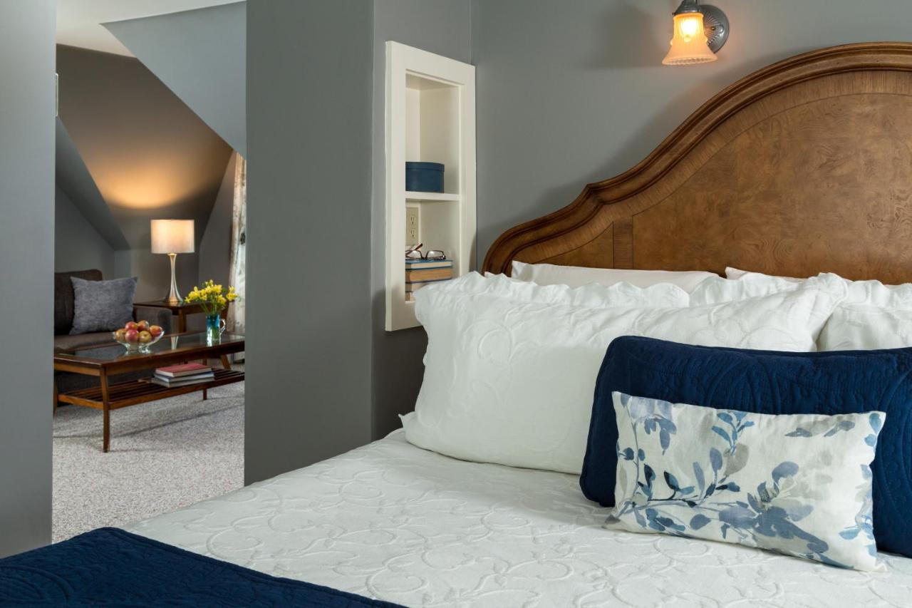  | Inn at Pleasant Lake