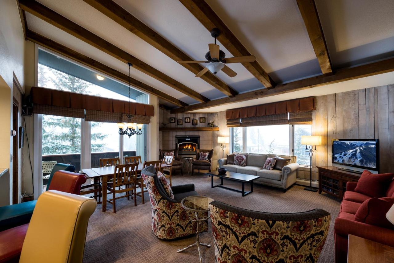 Deluxe Three-Bedroom Apartment at Vail's Mountain Haus