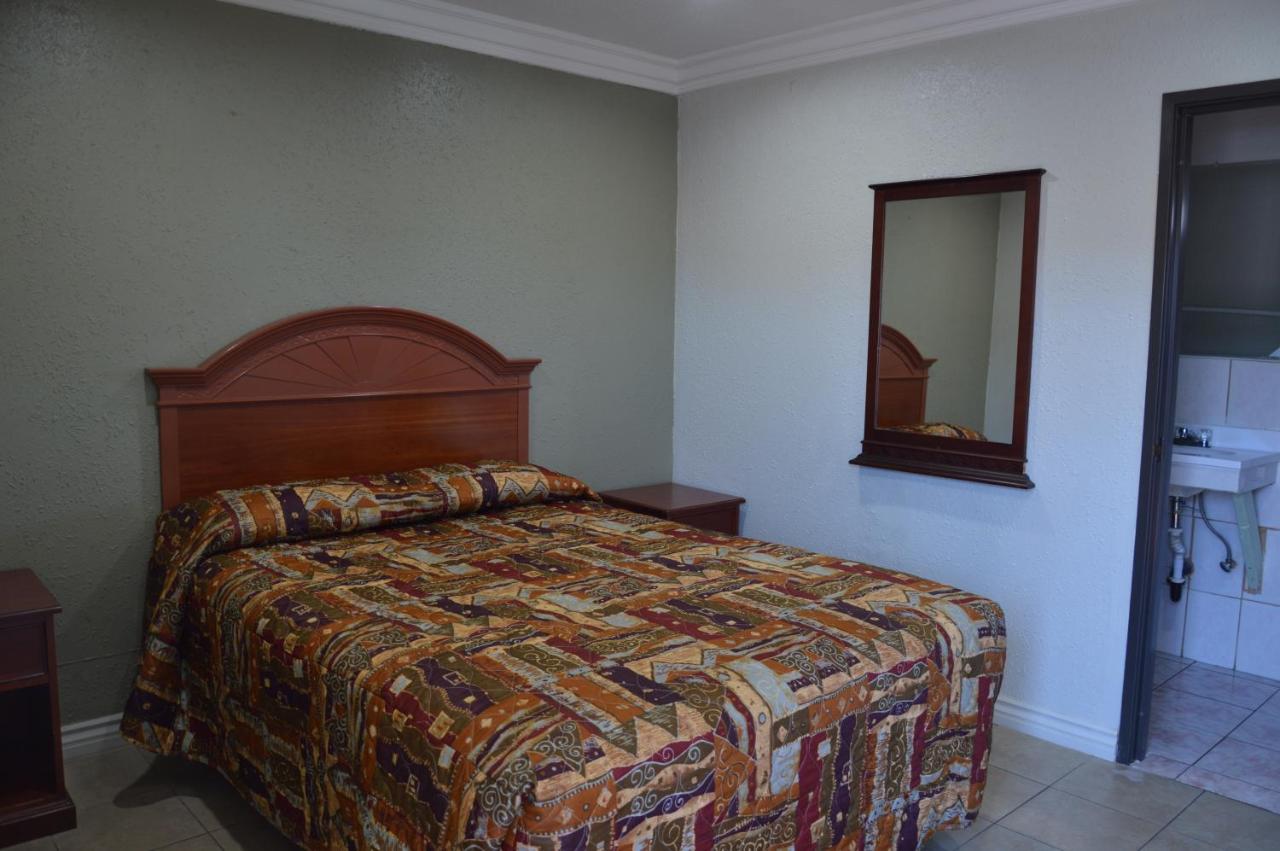 | El Rey Inn