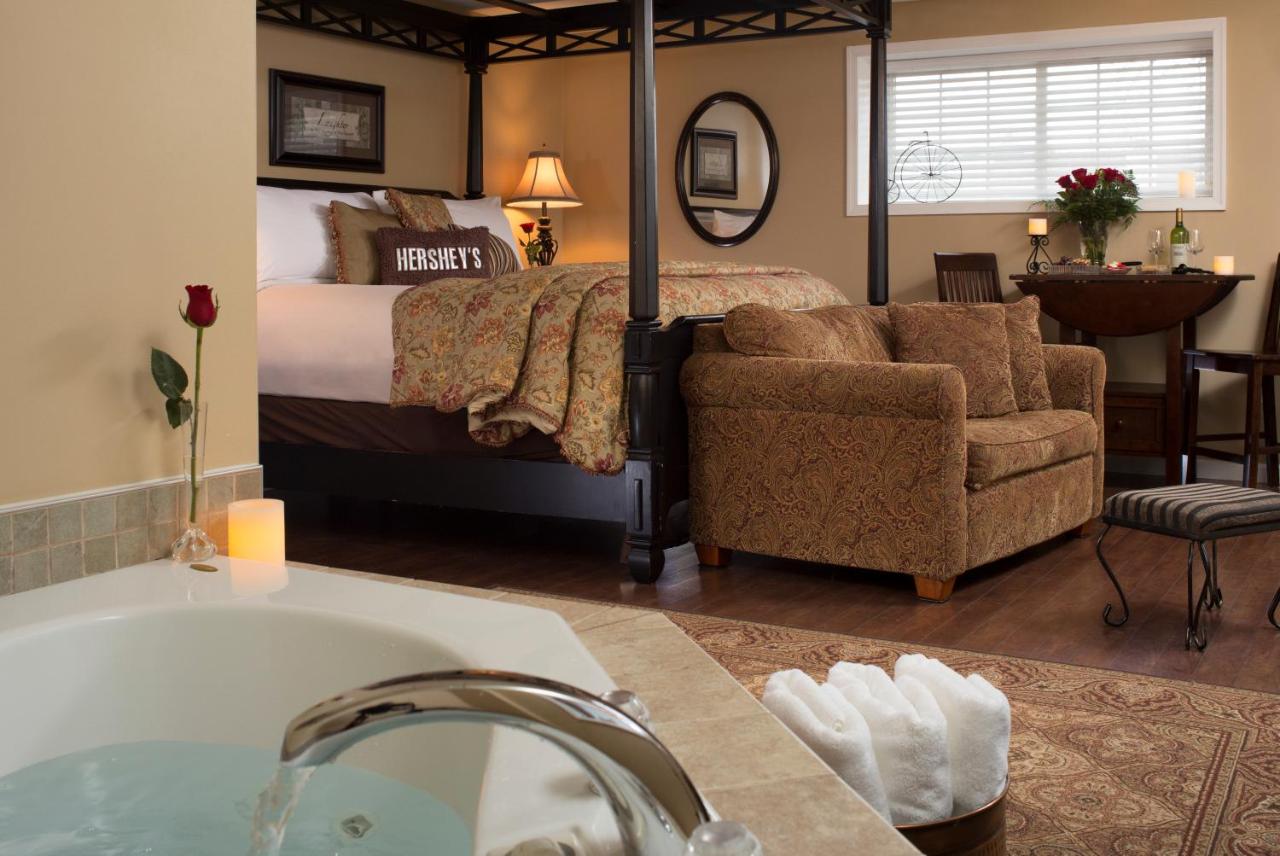 | 1825 Inn Bed and Breakfast