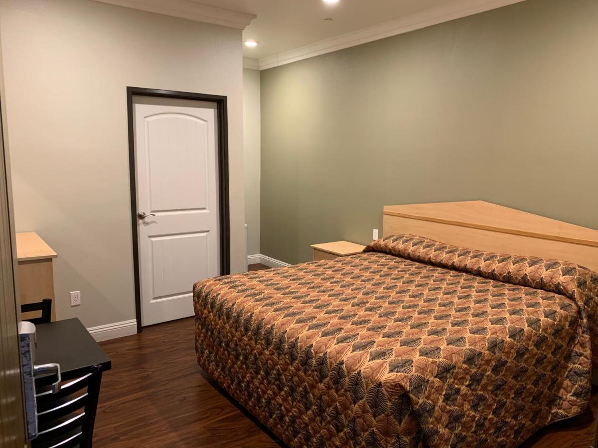 | El Rey Inn