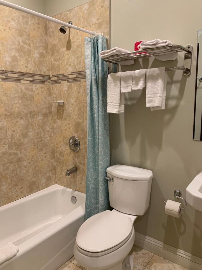 | El Rey Inn