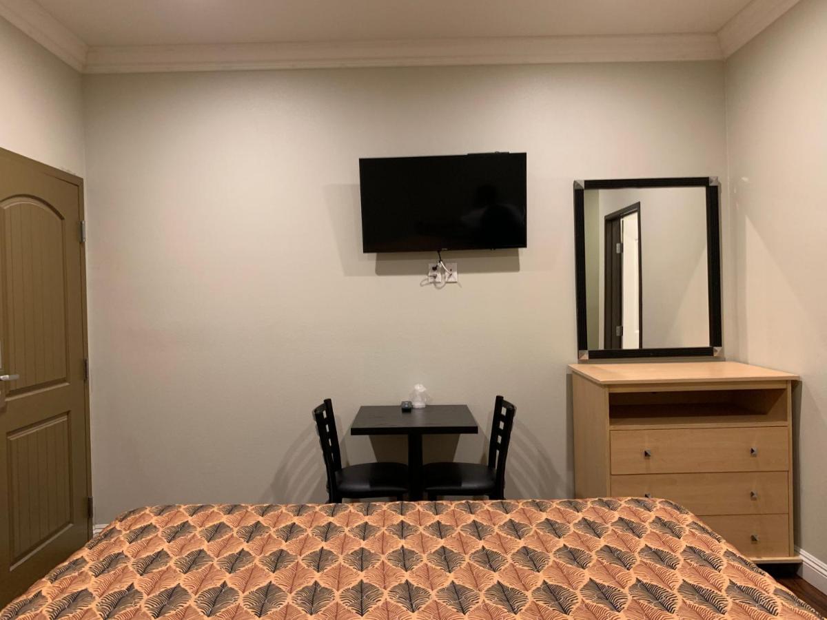 | El Rey Inn