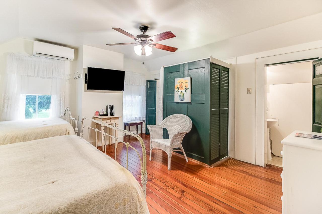 | T'Frere's Bed & Breakfast