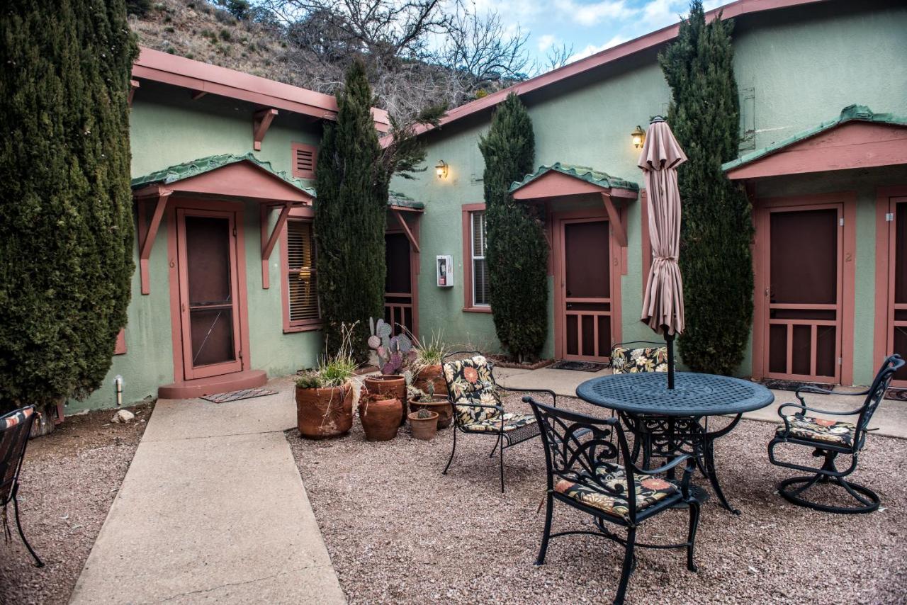 | Jonquil Motel