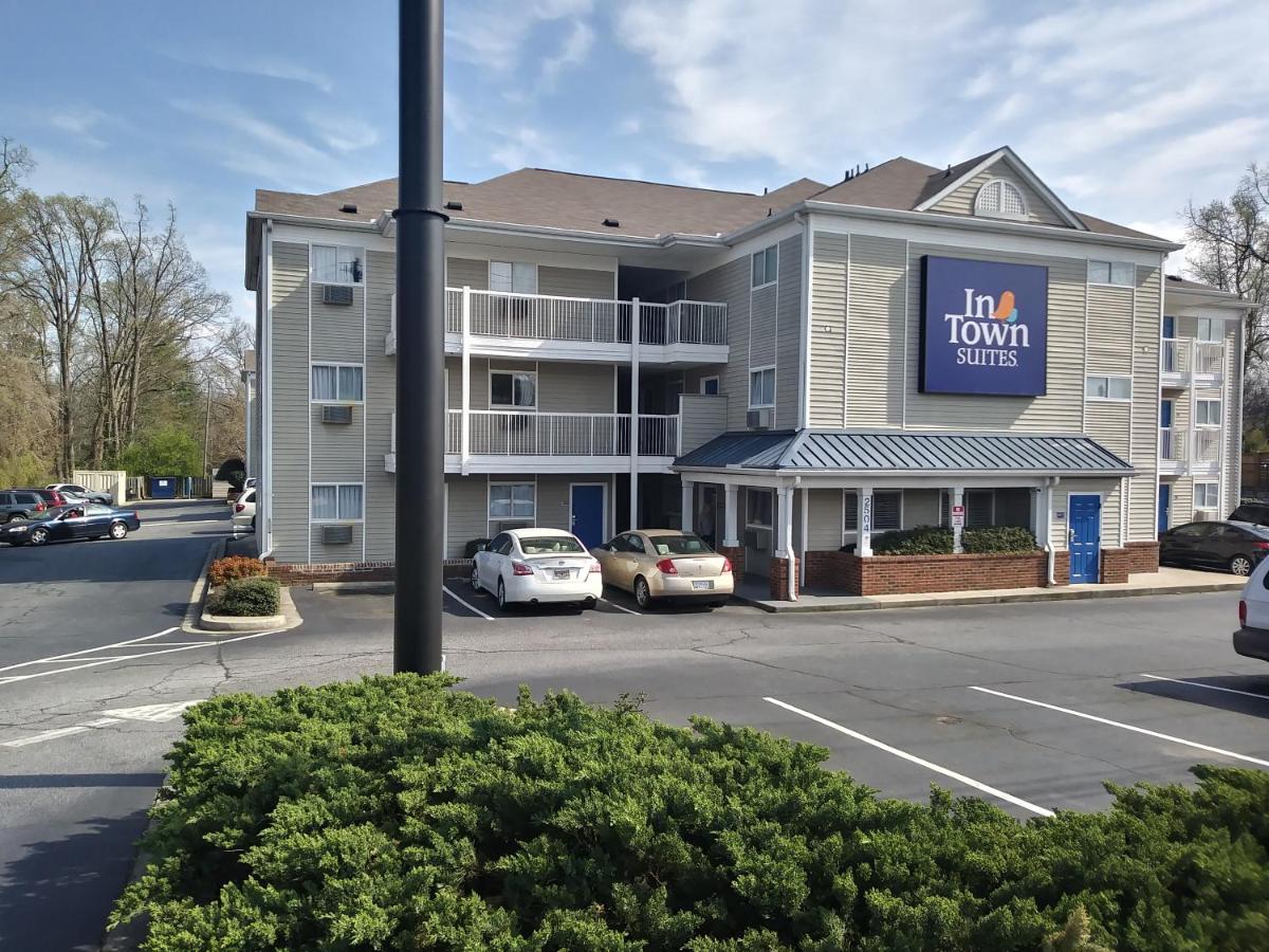  | InTown Suites Extended Stay Greenville SC - Wade Hampton