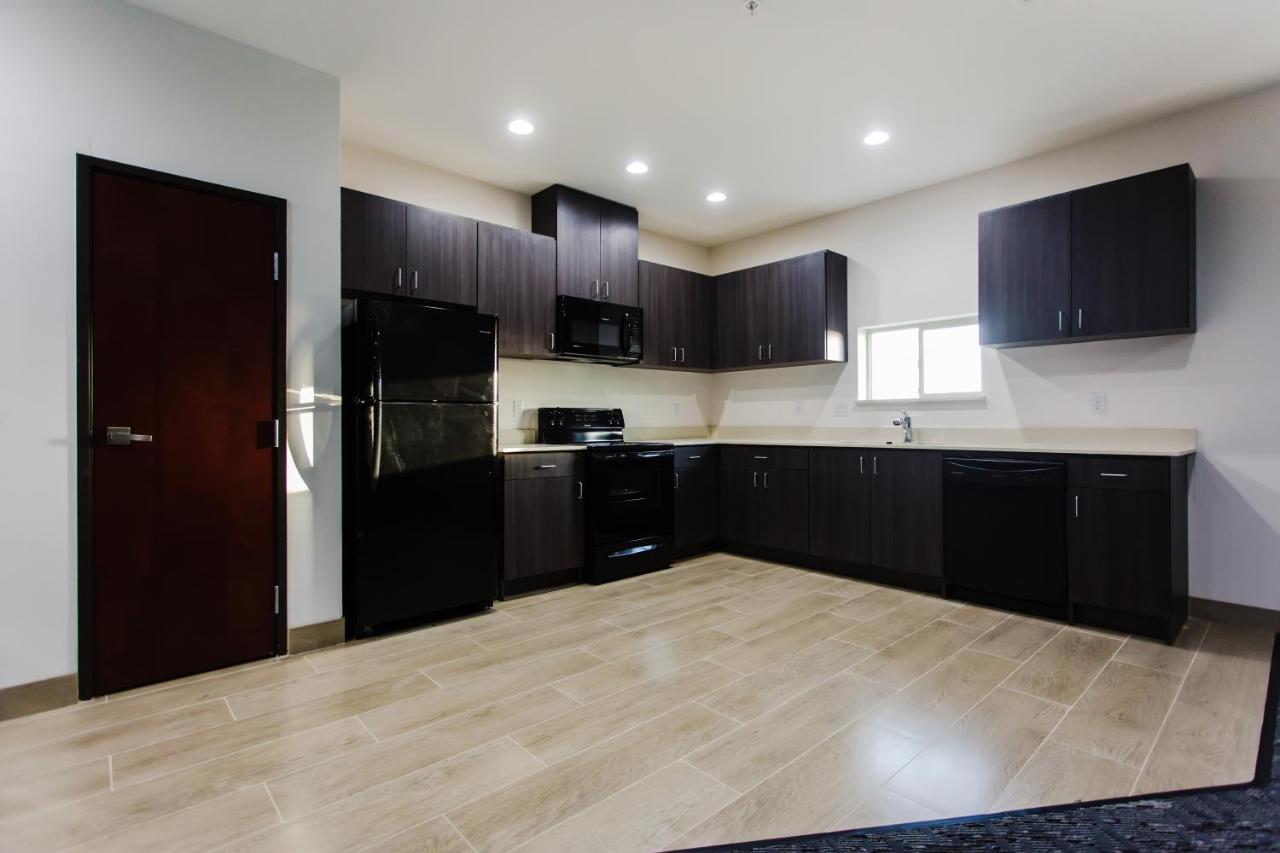 Two-Bedroom Apartment at Palacio Royale Inn Boutique Katy