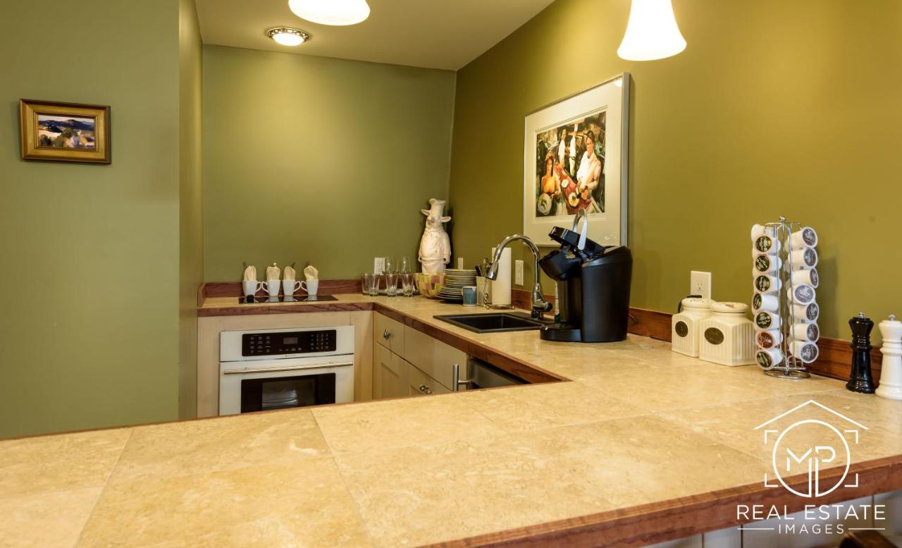  | Bouchard Restaurant & Inn