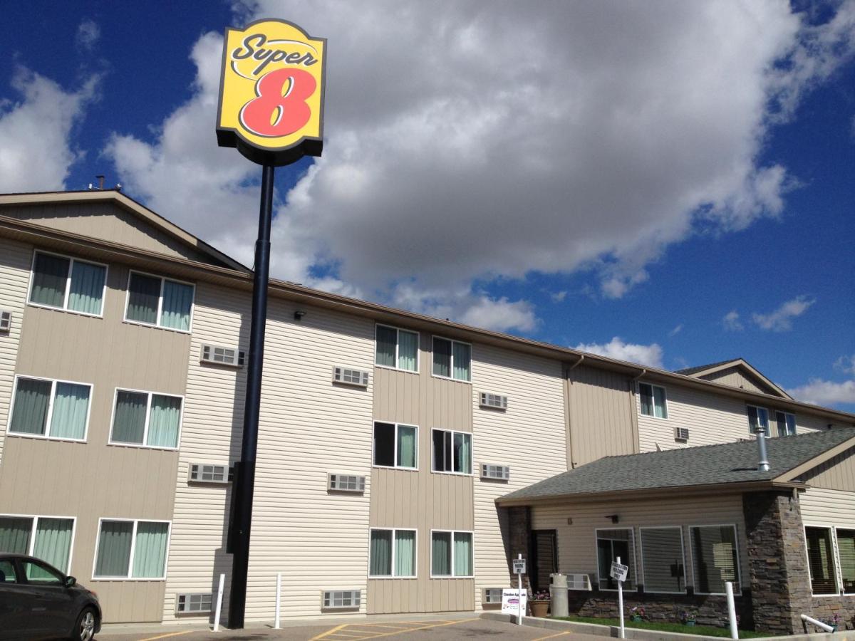 | Super 8 by Wyndham Pocatello