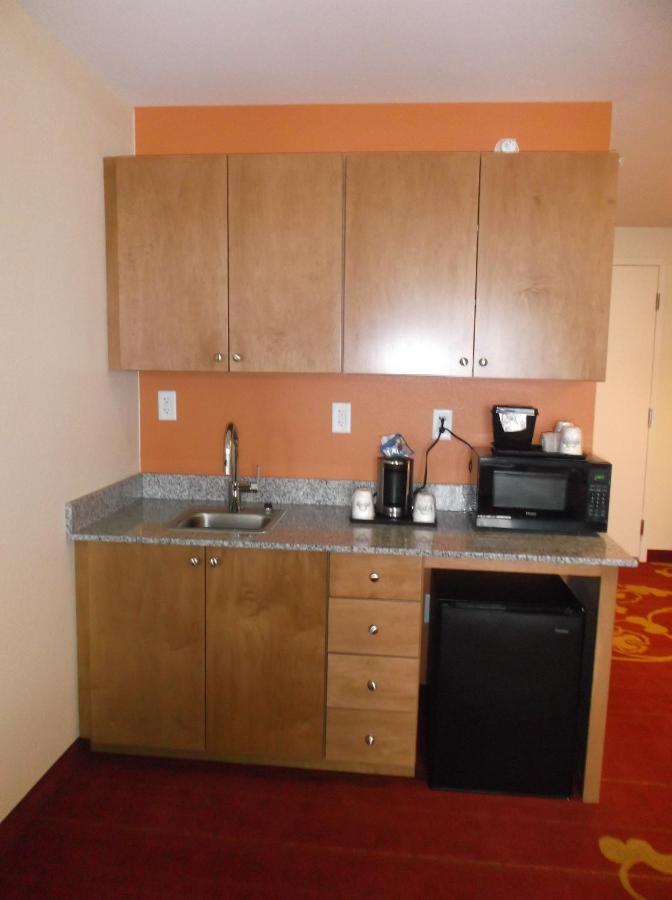 Studio King Suite - Non-Smoking at Days Inn & Suites by Wyndham Caldwell