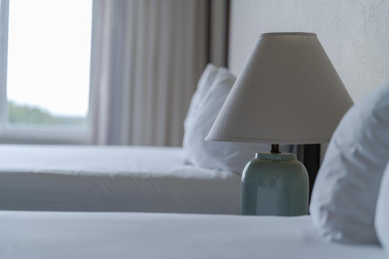 | Chateau Westport