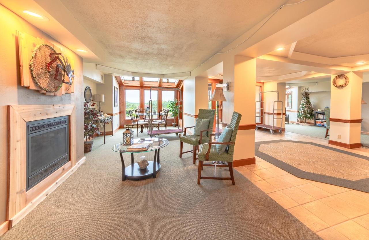 | Chateau Westport
