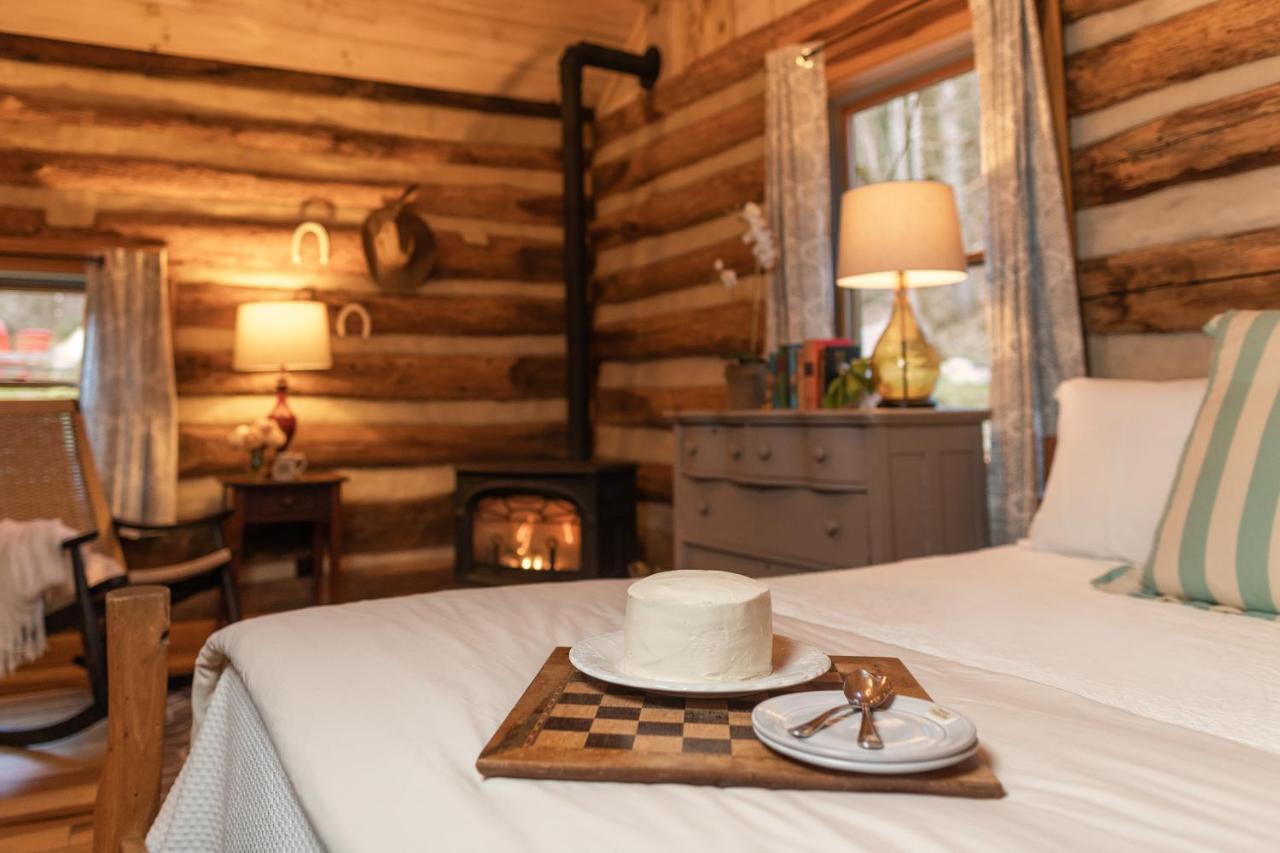 | The Mast Farm Inn