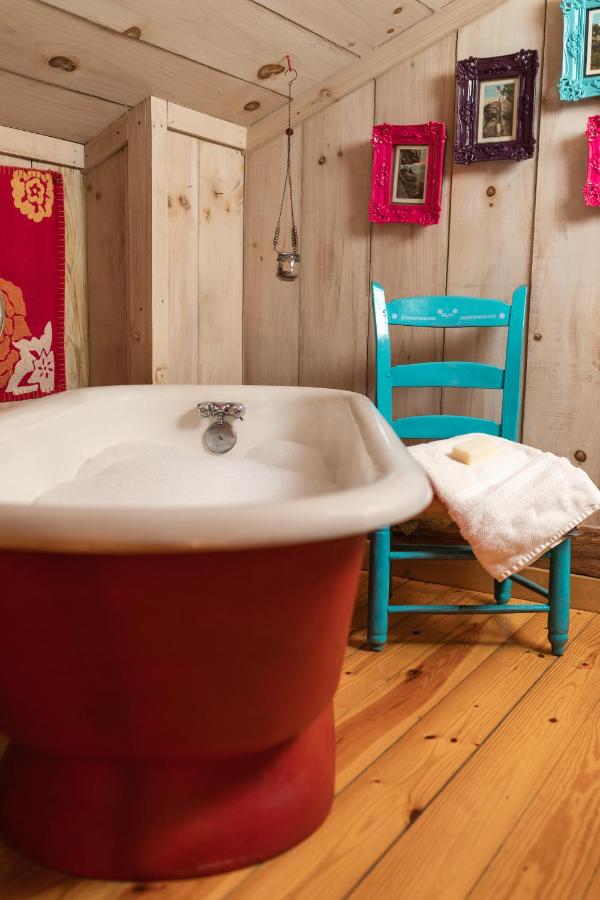 | The Mast Farm Inn