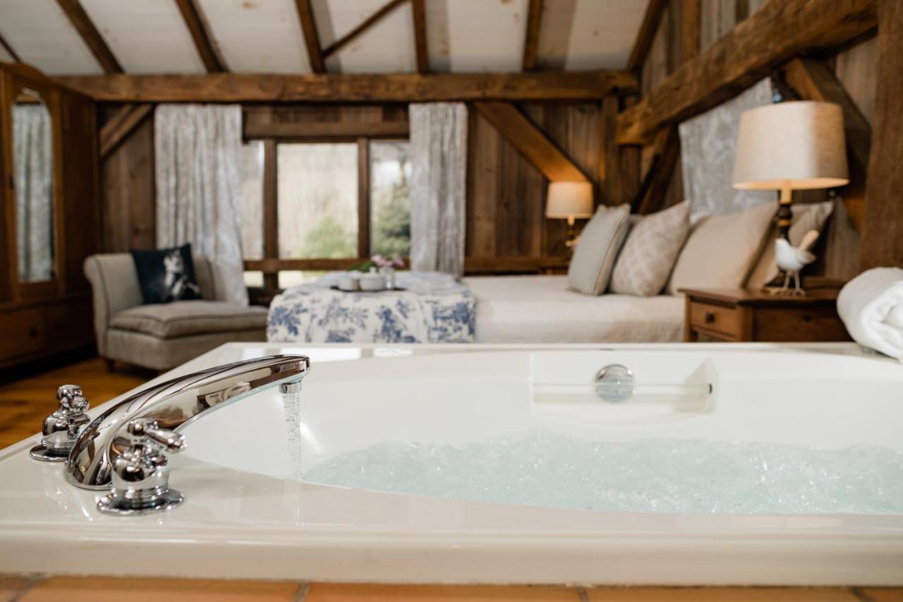 | The Mast Farm Inn