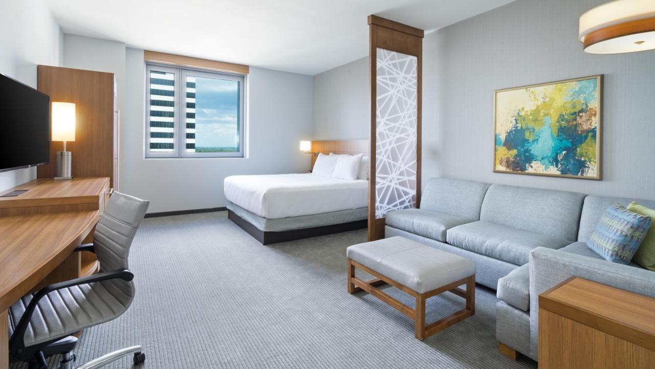 | Hyatt Place St. Petersburg/Downtown