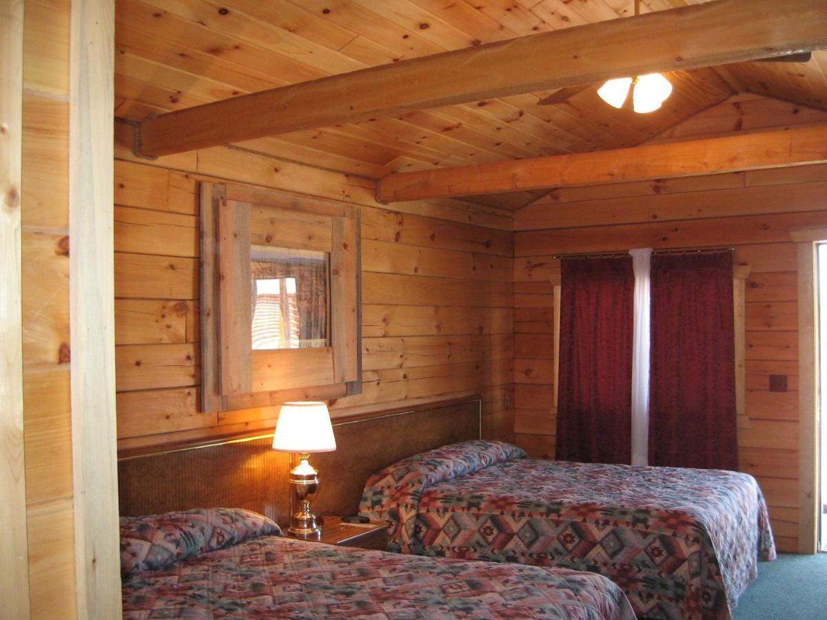 | Bryce Gateway inn Cabins