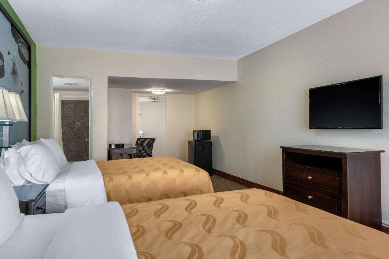 Double Room with Two Double Beds - Partial Ocean View at Quality Inn Daytona Beach Oceanfront