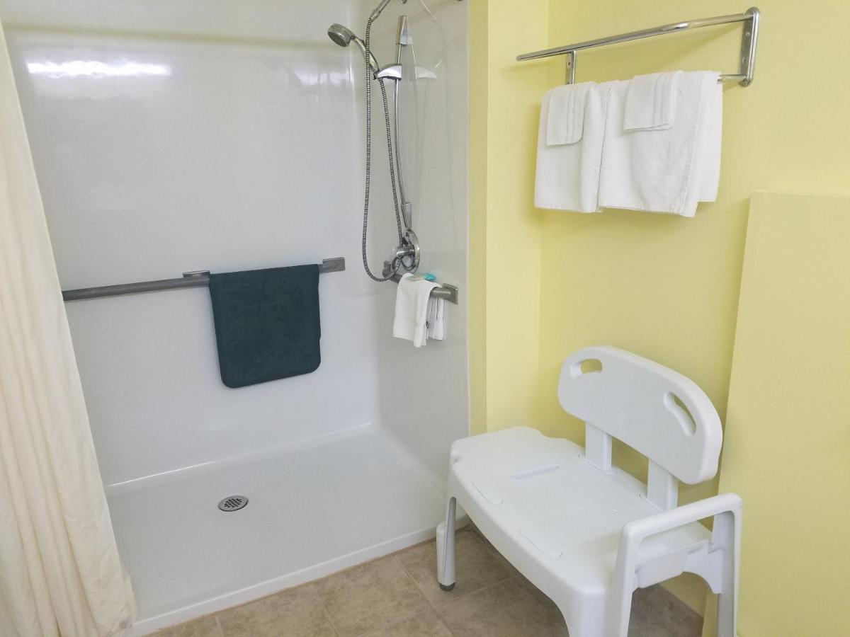 Double Room - Disability Access at Meriwether Country Inn