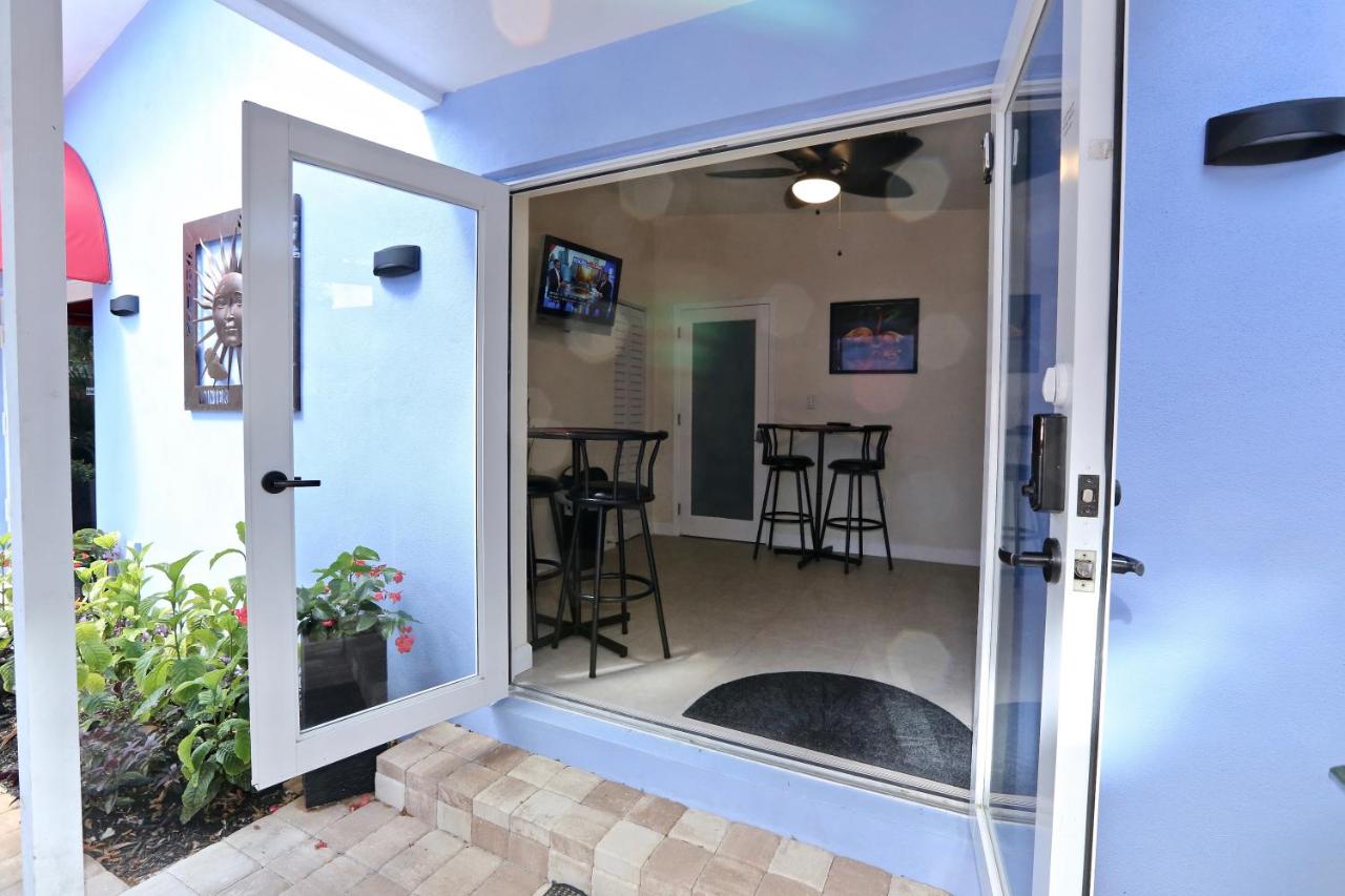| Fantasy Island Inn, Caters to Men