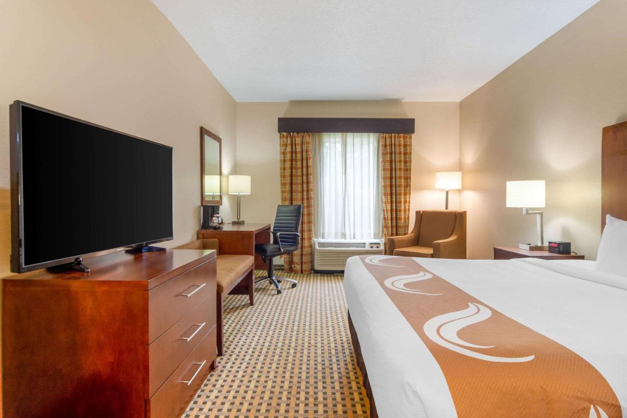 King Room - Non-Smoking at Quality Inn & Suites Decatur - Atlanta East