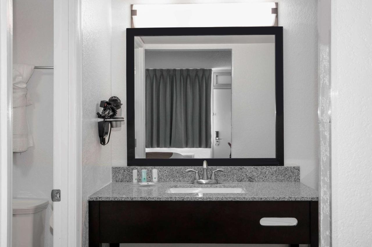 | Quality Inn Miami South