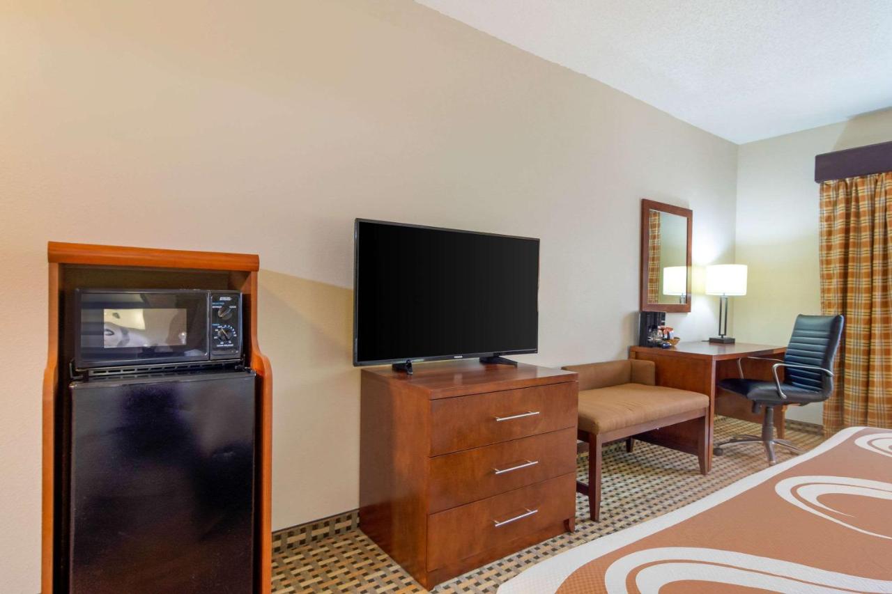 King Room - Non-Smoking at Quality Inn & Suites Decatur - Atlanta East