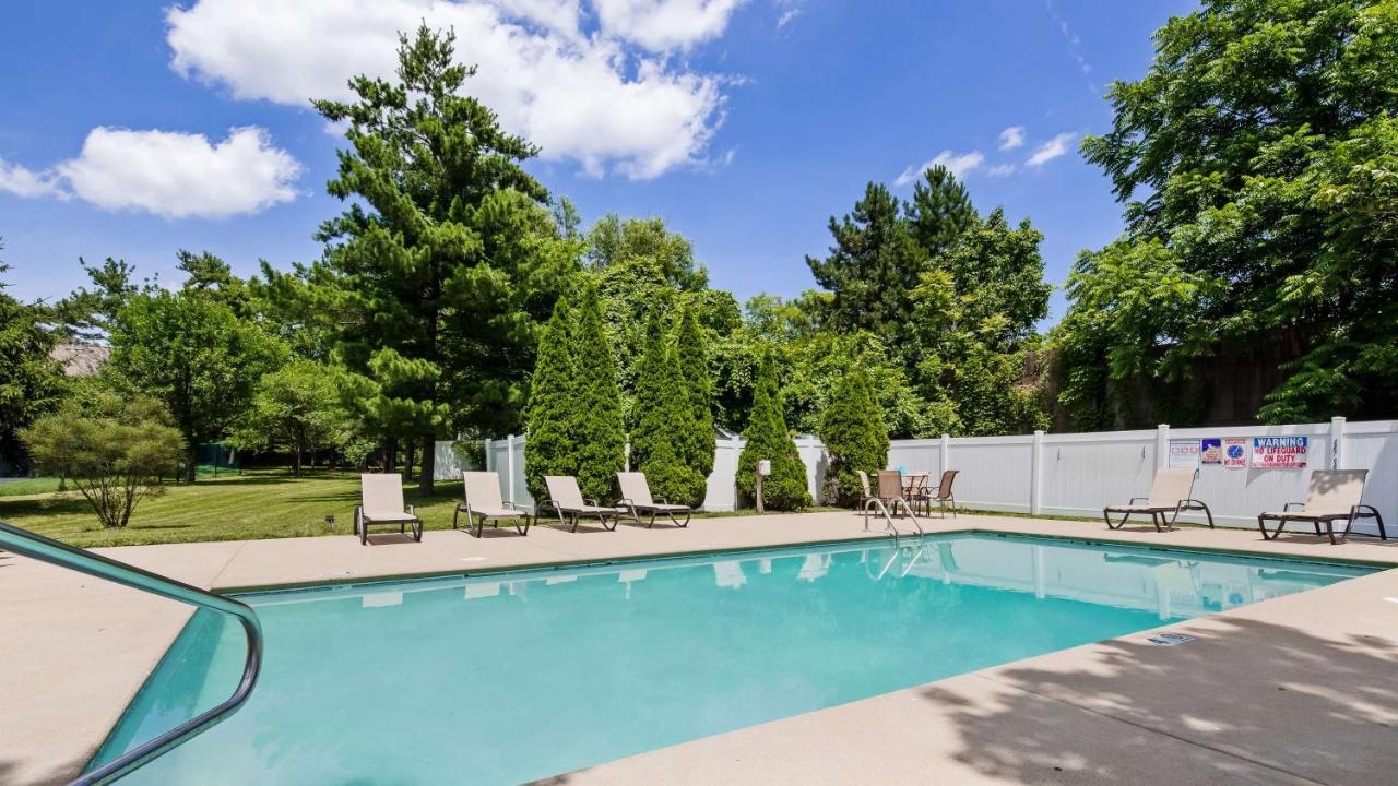  | Best Western Plus Hannaford Inn & Suites