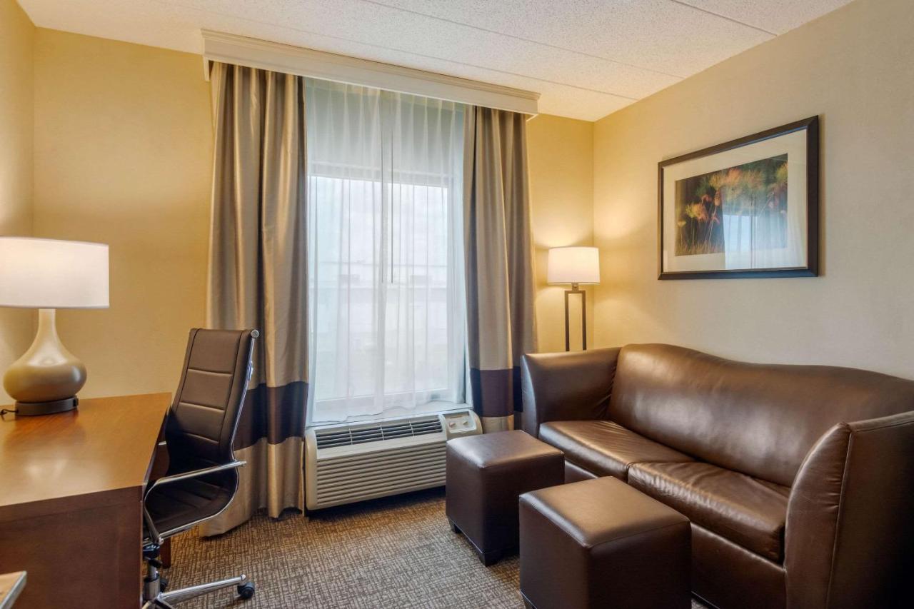 Queen Suite with Two Queen Beds - Non-Smoking at Comfort Suites South Park