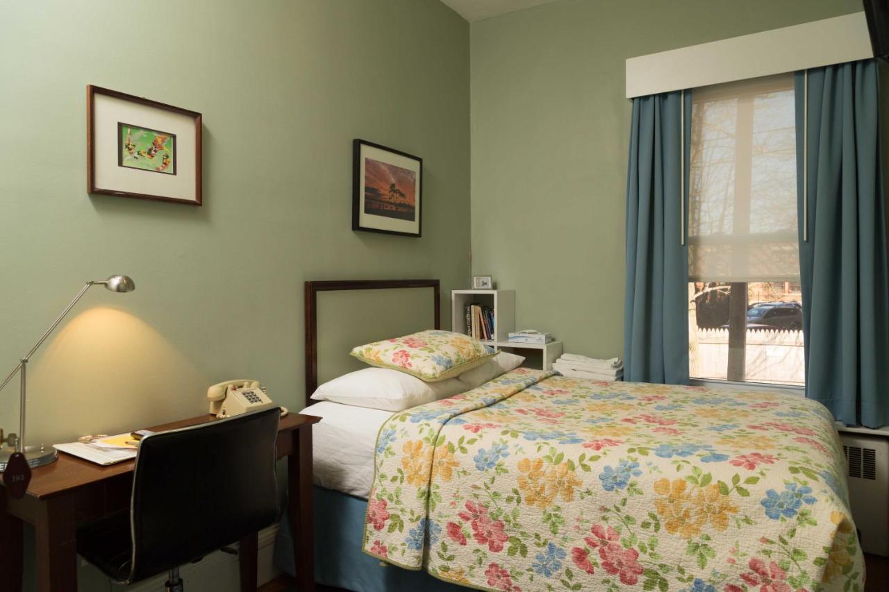  | Irving House at Harvard