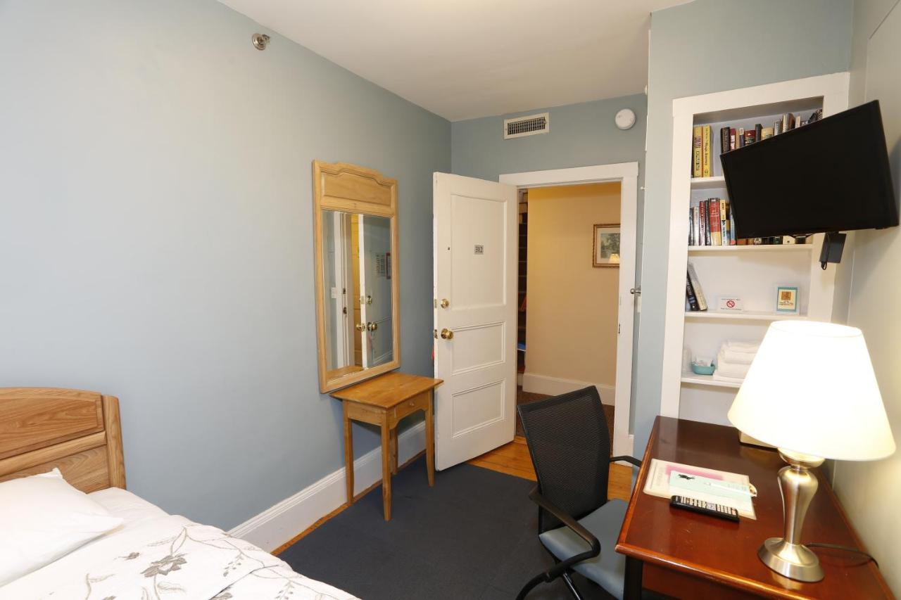  | Irving House at Harvard