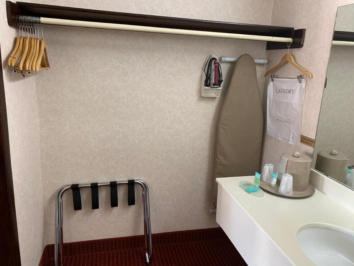 | Regency Inn