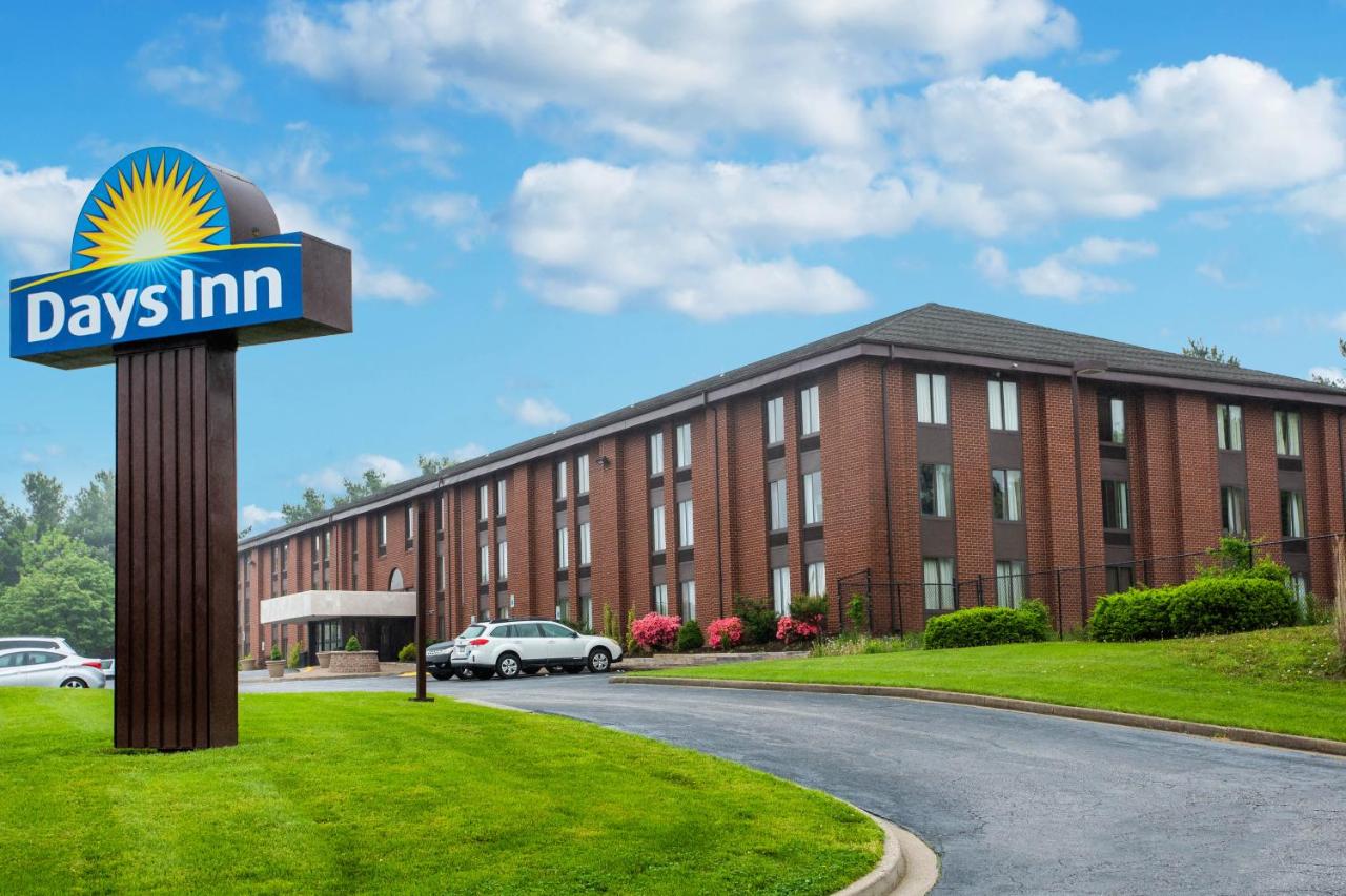 | Days Inn by Wyndham Westminster