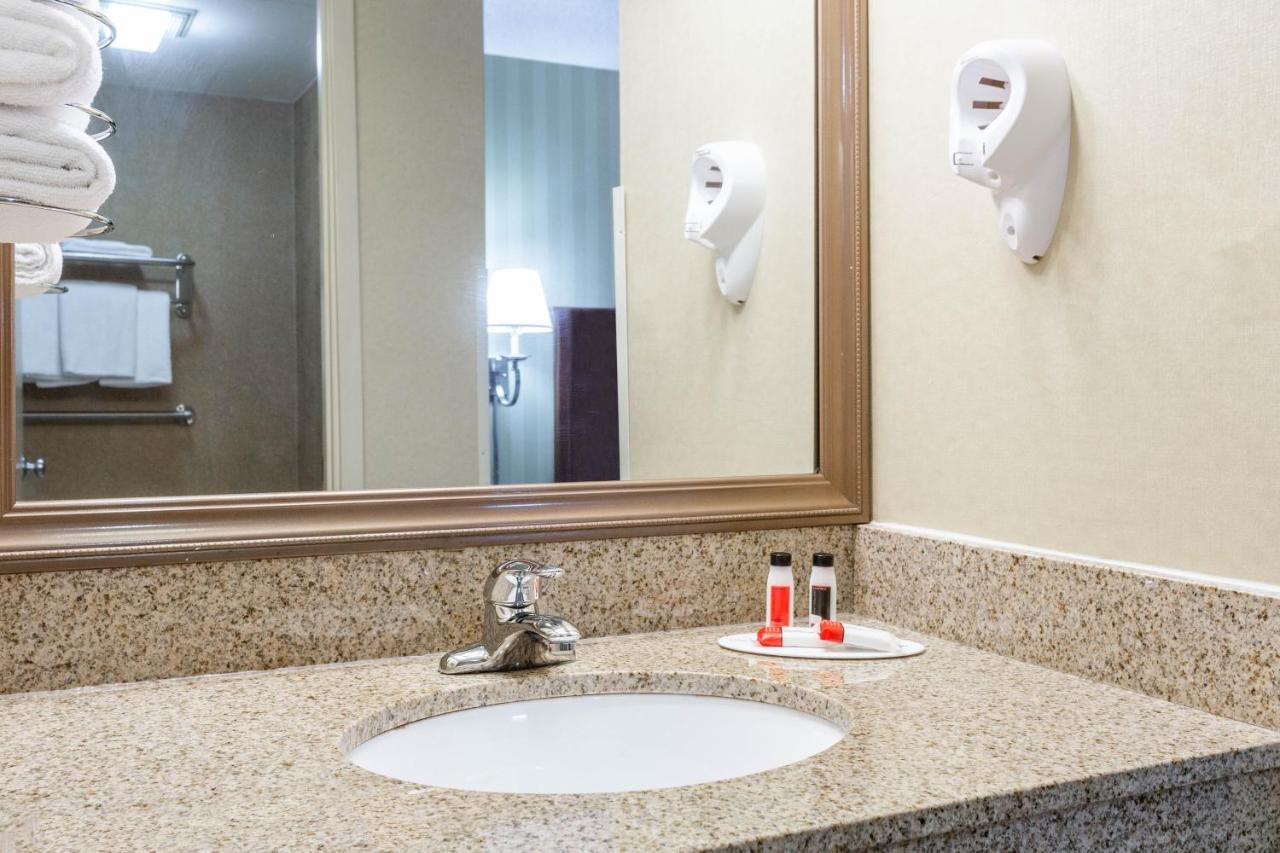 | Days Inn by Wyndham Westminster